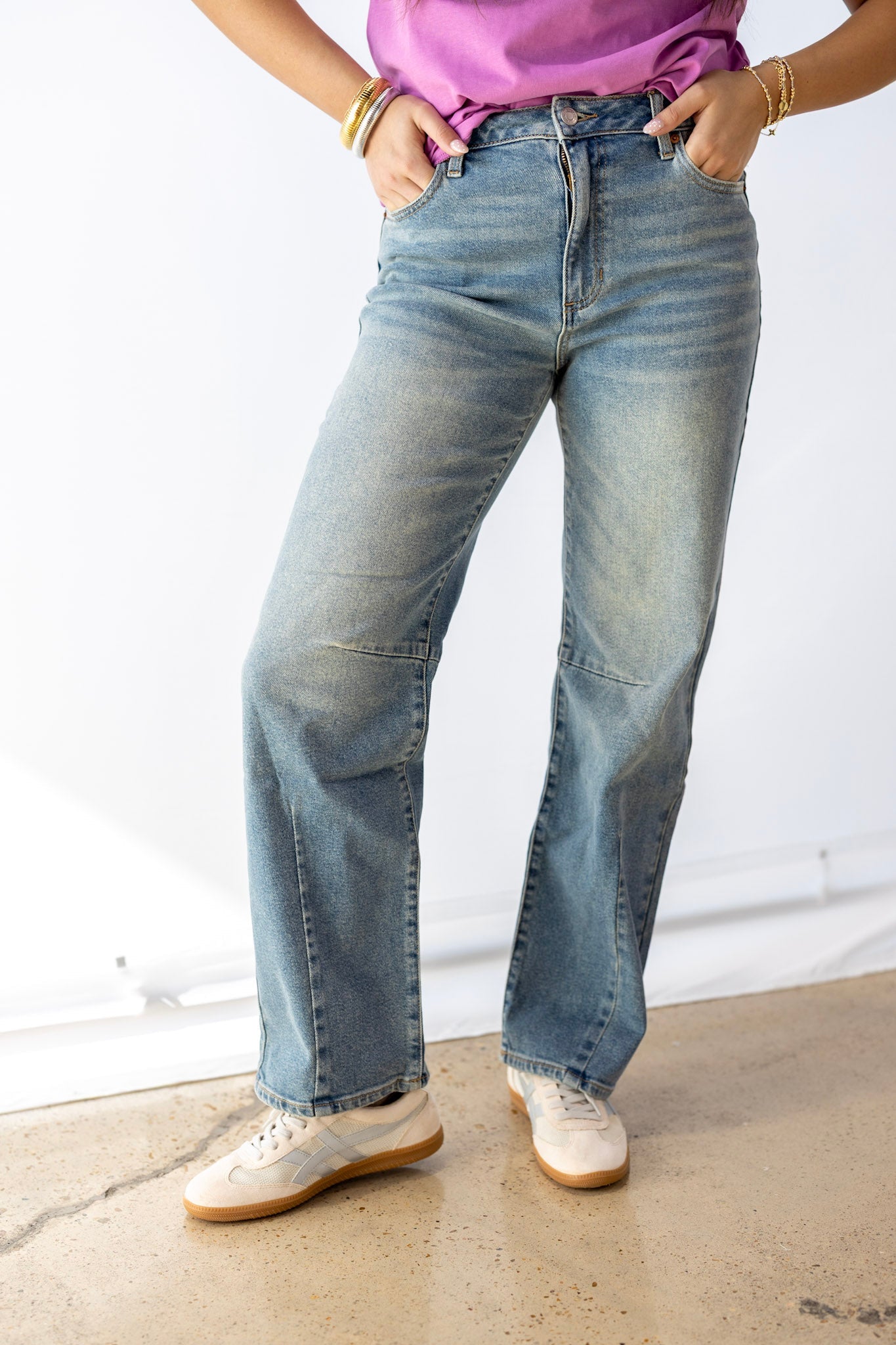 LASSO WIDE HIGH RISE BARREL JEAN